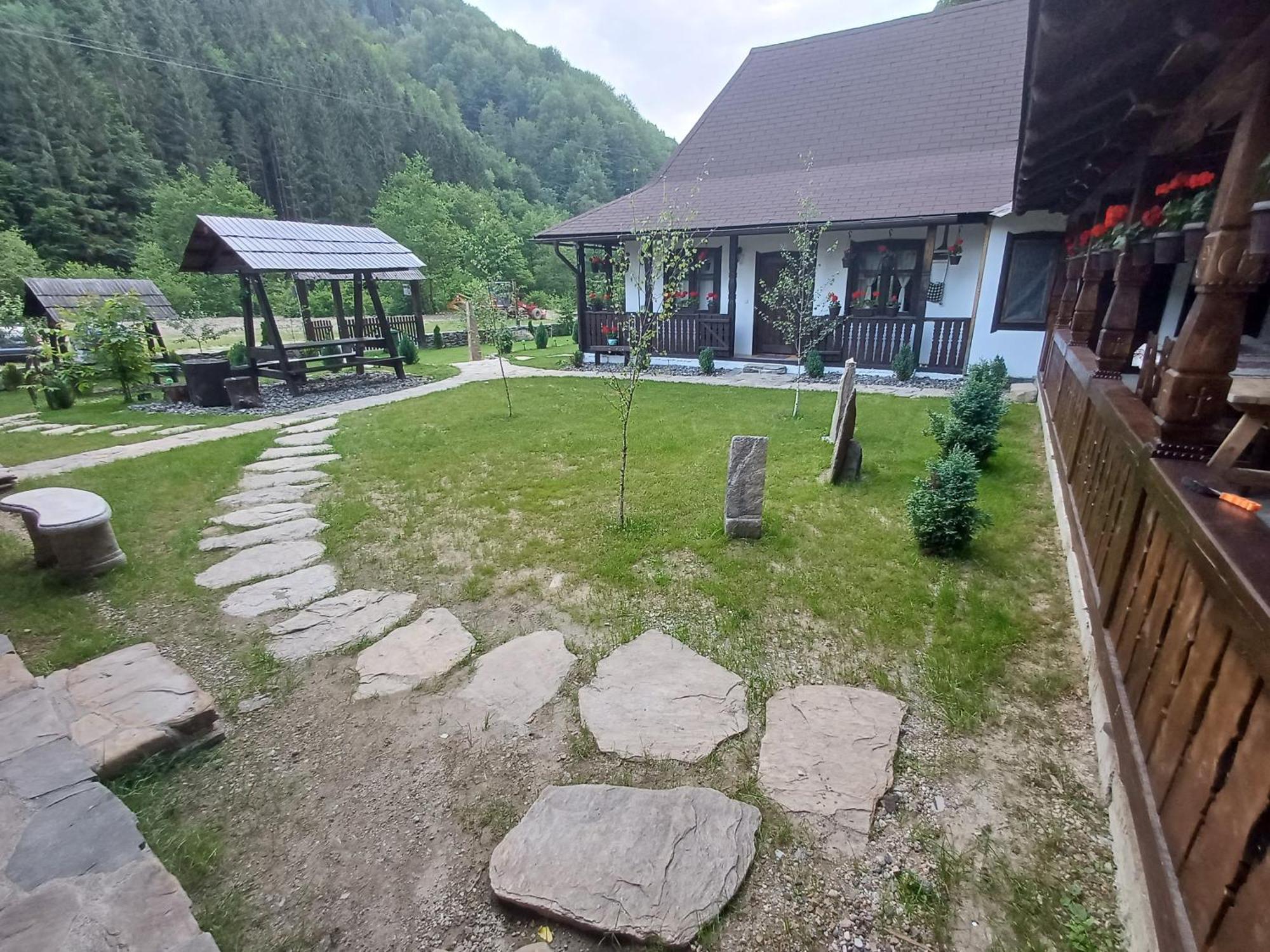 Casuta Din Valea Regilor Villa Gradistea de Munte Bagian luar foto